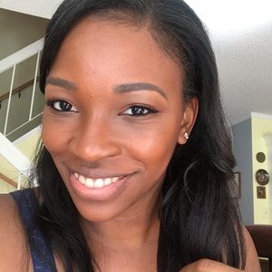 Meet your Posher, Dana